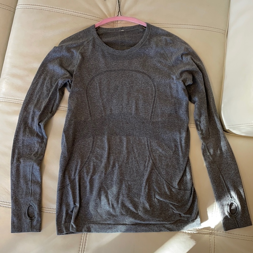 lululemon long sleeve gray top